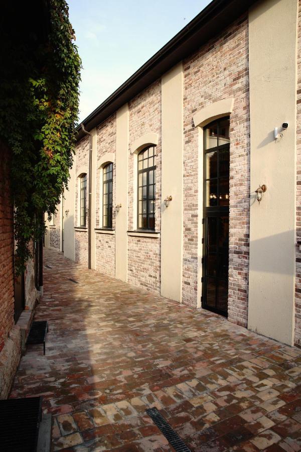 Hotel Livnica Belgrad Exterior foto